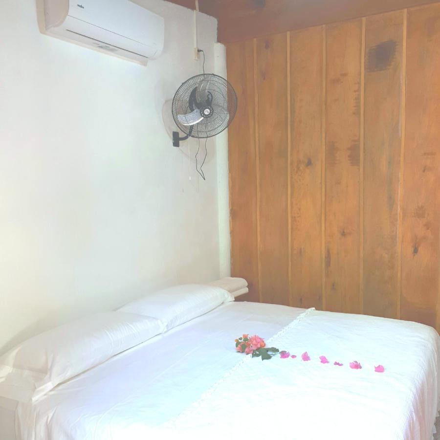 Casa Lao Centro Hotel Zihuatanejo Buitenkant foto