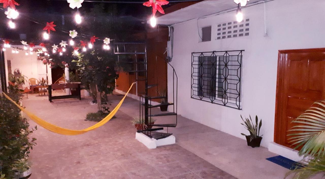 Casa Lao Centro Hotel Zihuatanejo Buitenkant foto