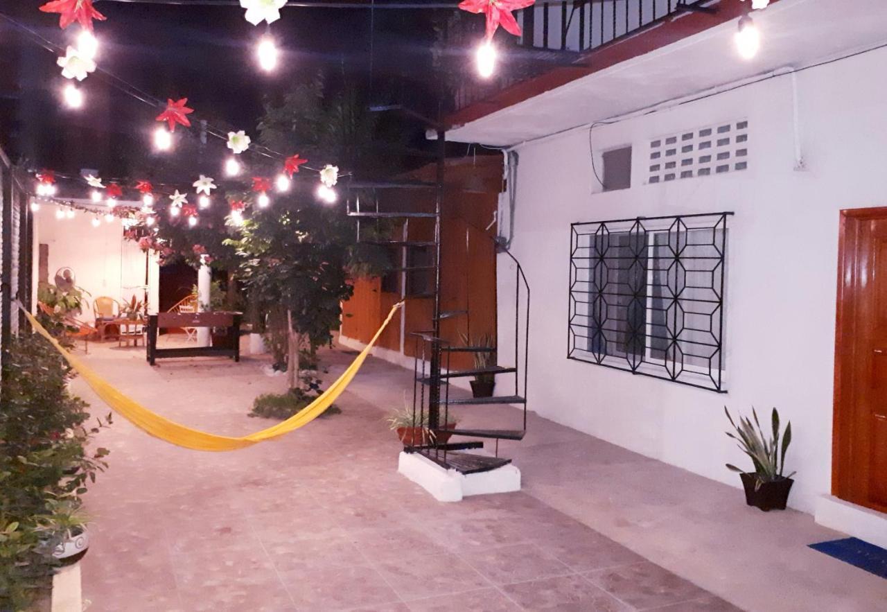 Casa Lao Centro Hotel Zihuatanejo Buitenkant foto